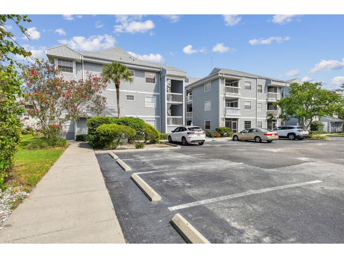 6924 Stones Throw Circle N #8303 Saint Petersburg FL 33710 T3479614 image1