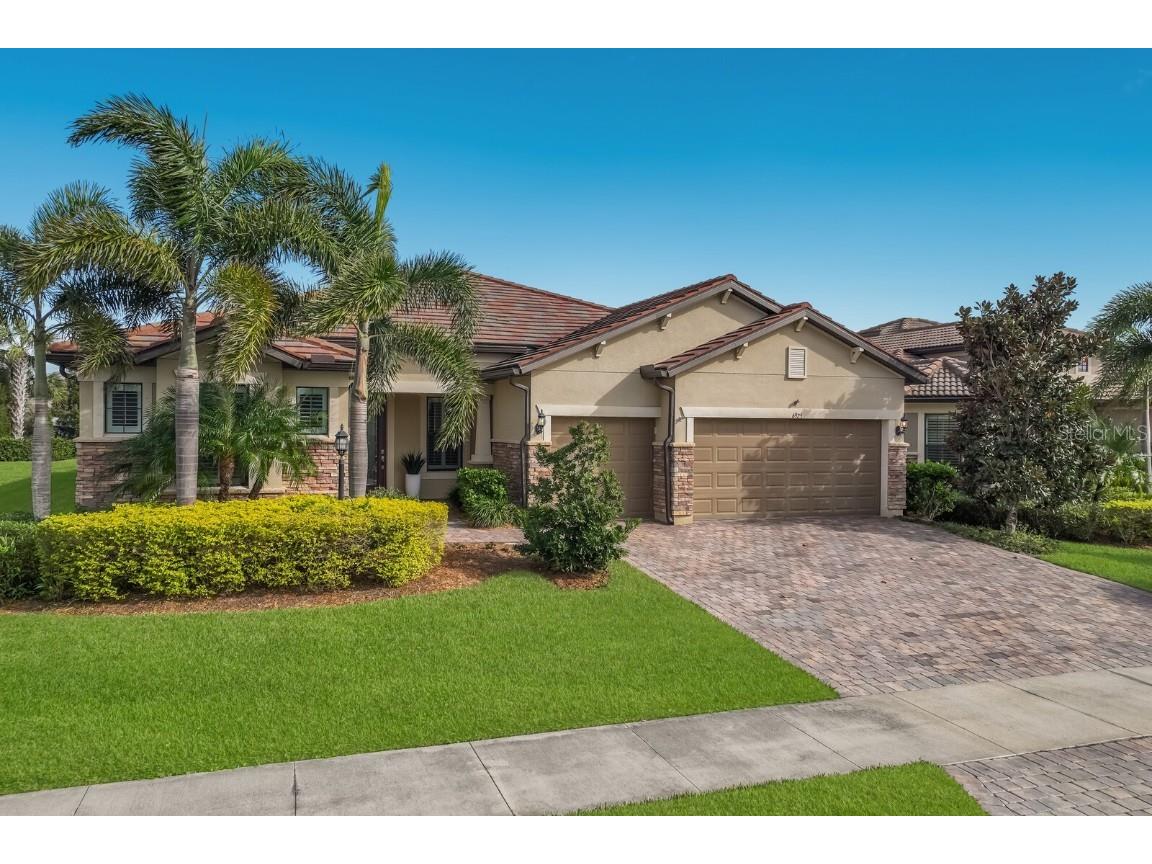 6925 Chester Trail Lakewood Ranch FL 34202 A4568311 image1