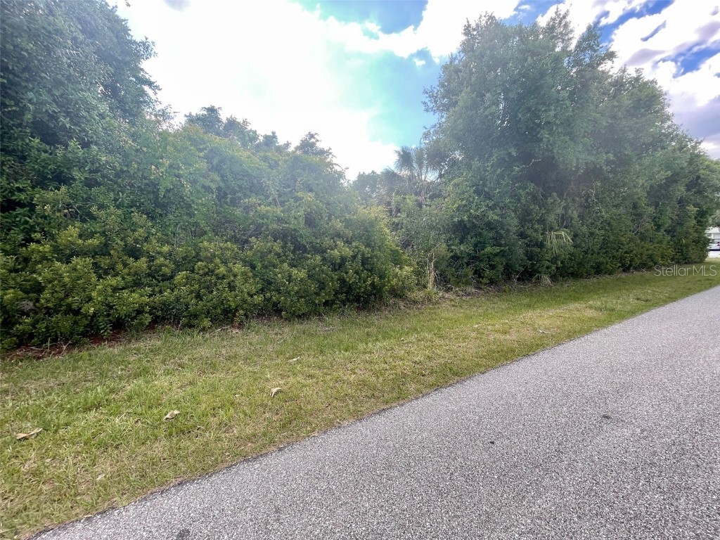 6925 Denmark Street Englewood FL 34224 D6133302 image1