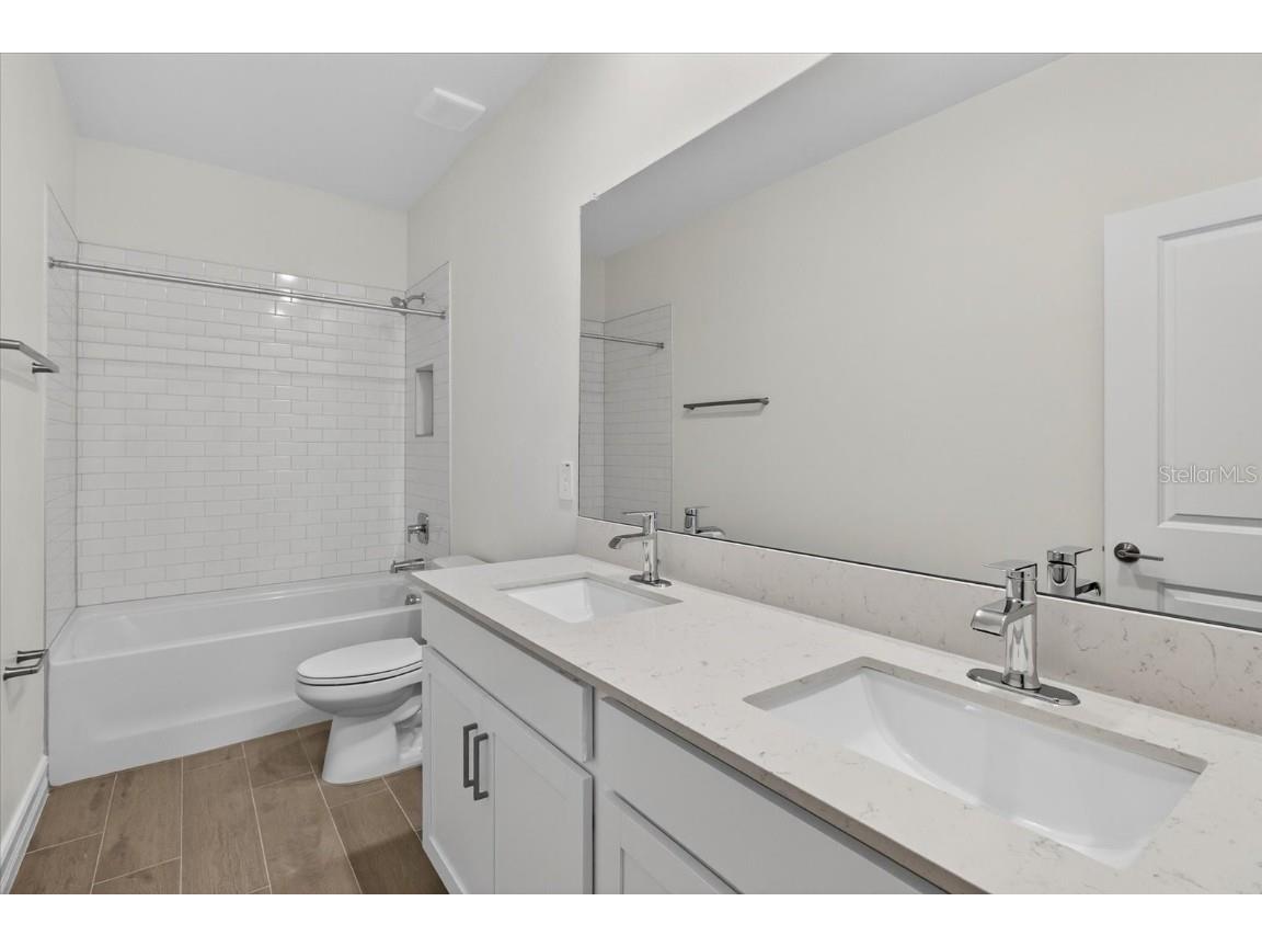 6925 E 116th Court #MAIN HOME ONLY Palmetto FL 34221 TB8452876 image40