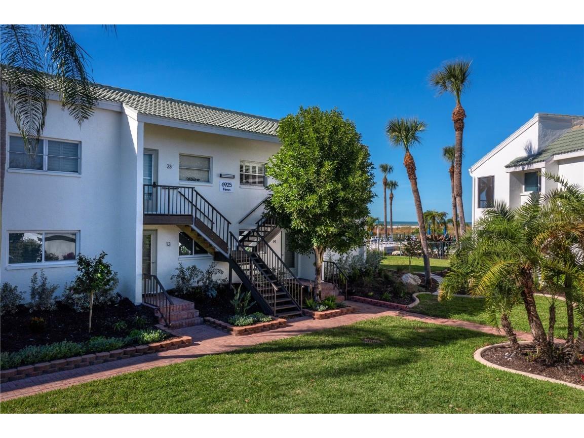 6925 Gulf Of Mexico Drive #24 Longboat Key FL 34228 - GULF OF MEXICO A4658776 image1