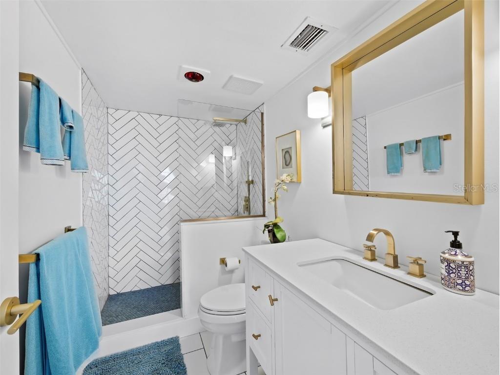 6925 Gulf Of Mexico Drive #24 Longboat Key FL 34228 - GULF OF MEXICO A4658776 image18