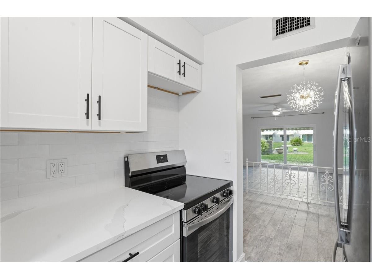 6927 Place De La Paix #6927 Saint Petersburg FL 33707 TB8484534 image11