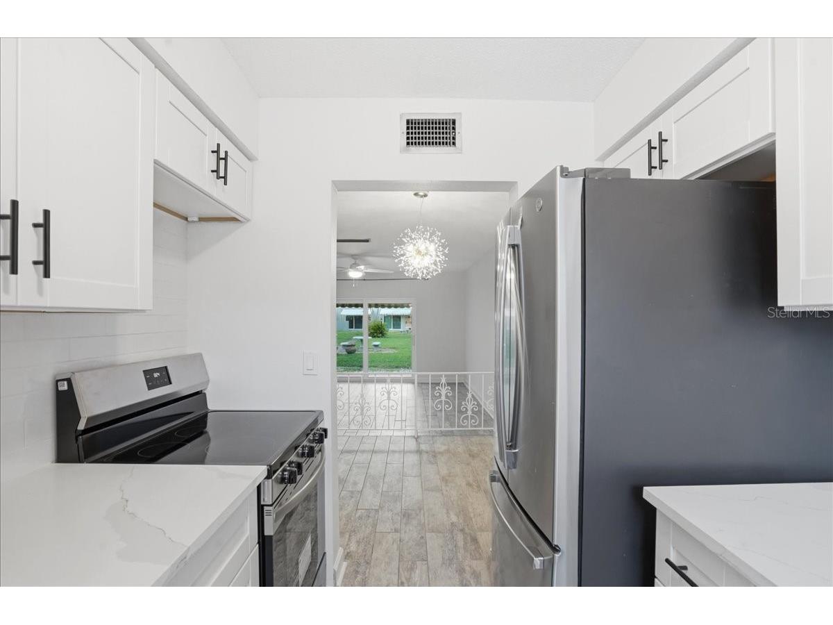 6927 Place De La Paix #6927 Saint Petersburg FL 33707 TB8484534 image13