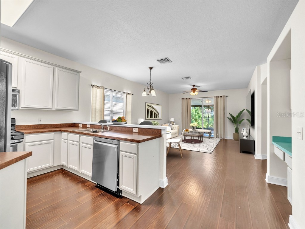 6927 Surrey Hill Place Apollo Beach FL 33572 TB8449516 image5