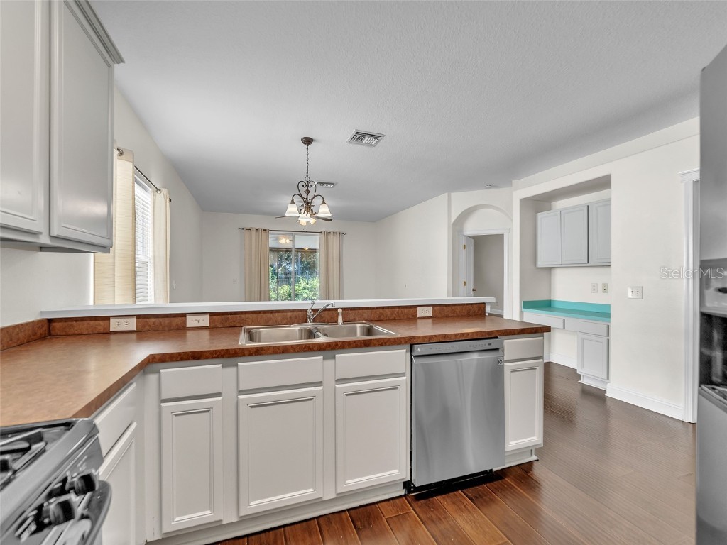 6927 Surrey Hill Place Apollo Beach FL 33572 TB8449516 image8