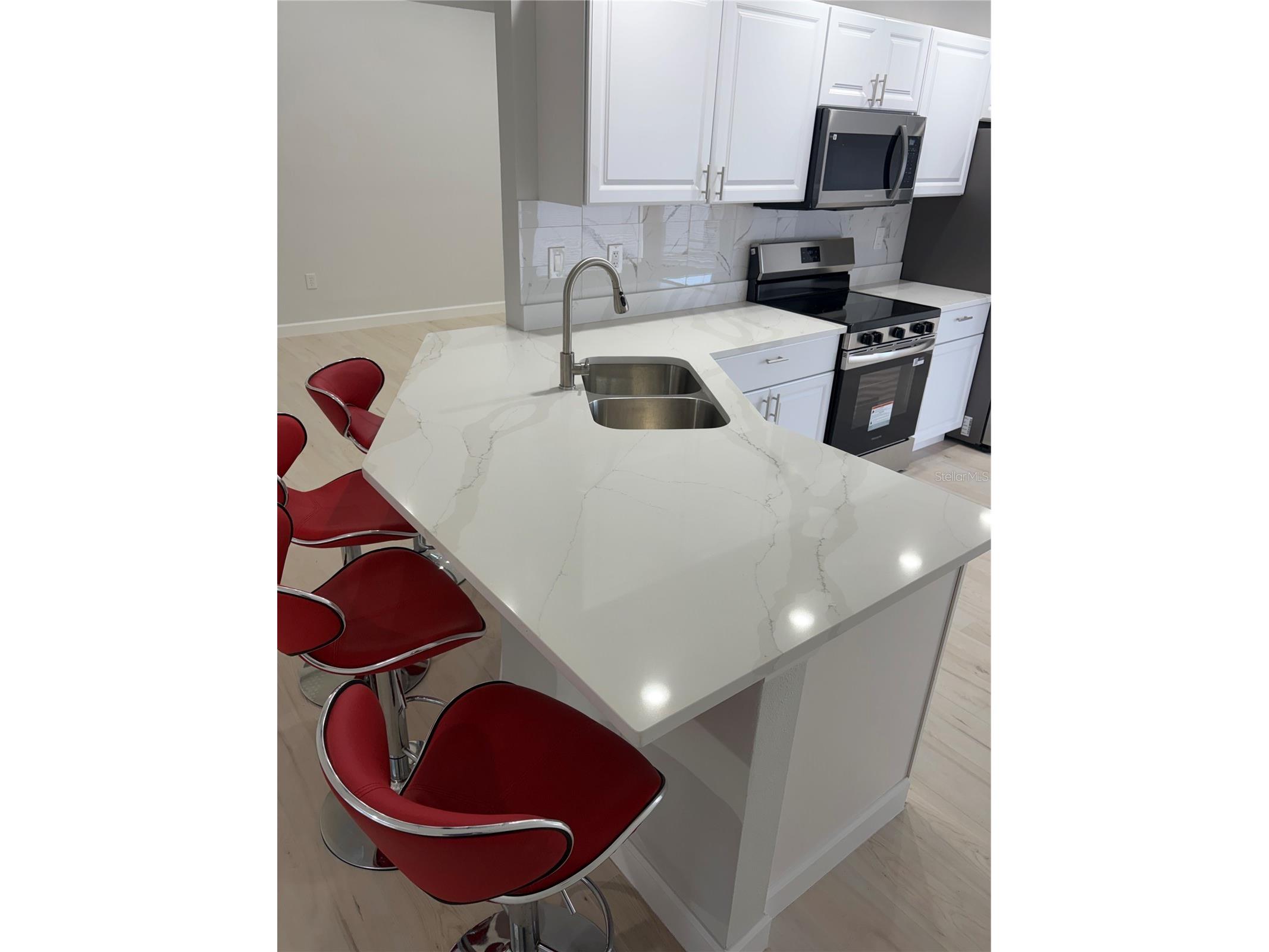 6928 43rd Court E Sarasota FL 34243 A4676085 image27