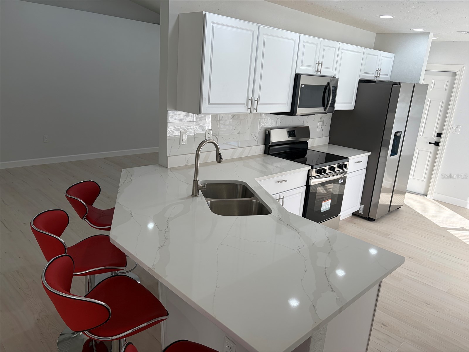 6928 43rd Court E Sarasota FL 34243 A4676085 image29