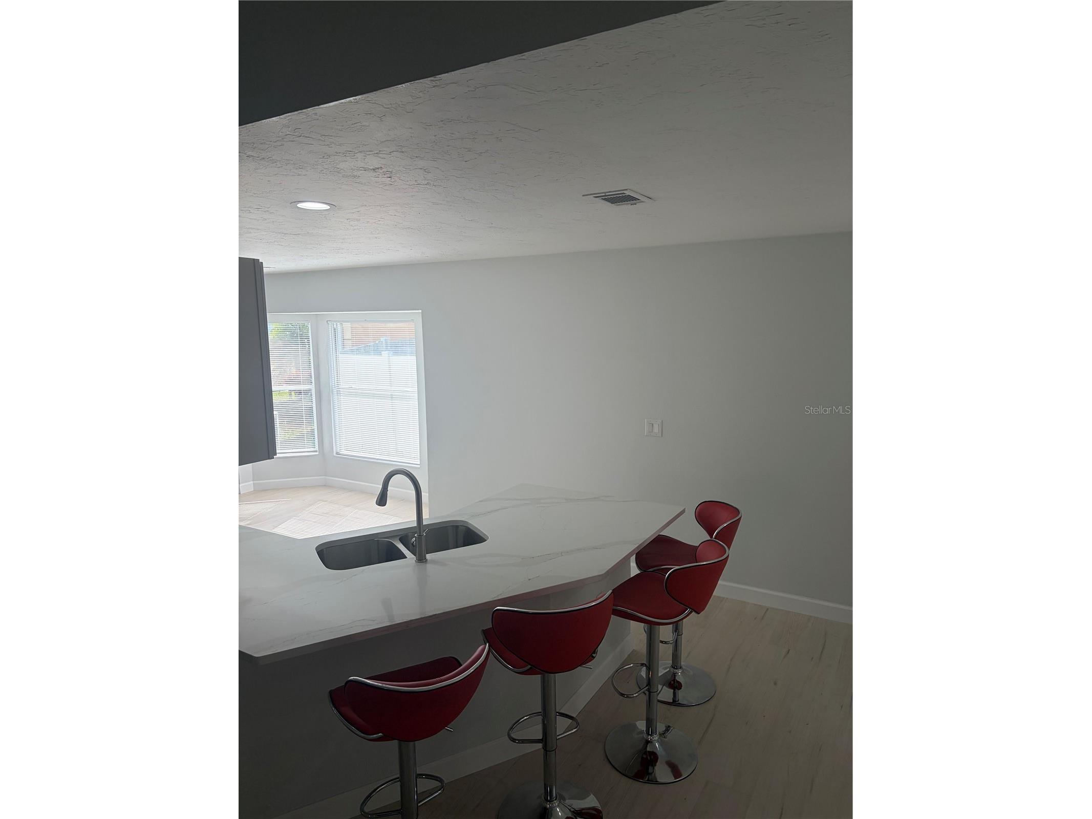 6928 43rd Court E Sarasota FL 34243 A4676085 image30