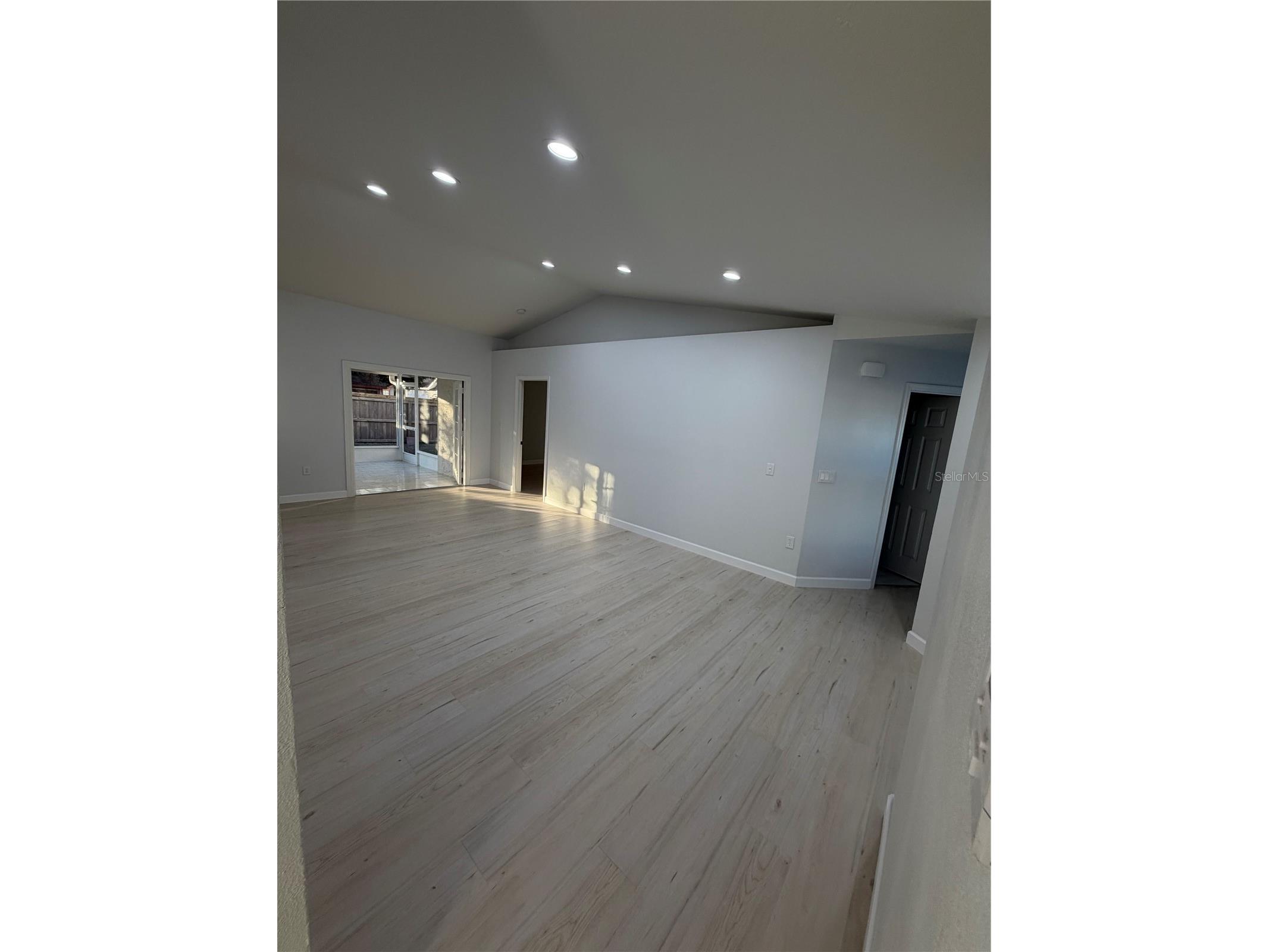 6928 43rd Court E Sarasota FL 34243 A4676085 image42