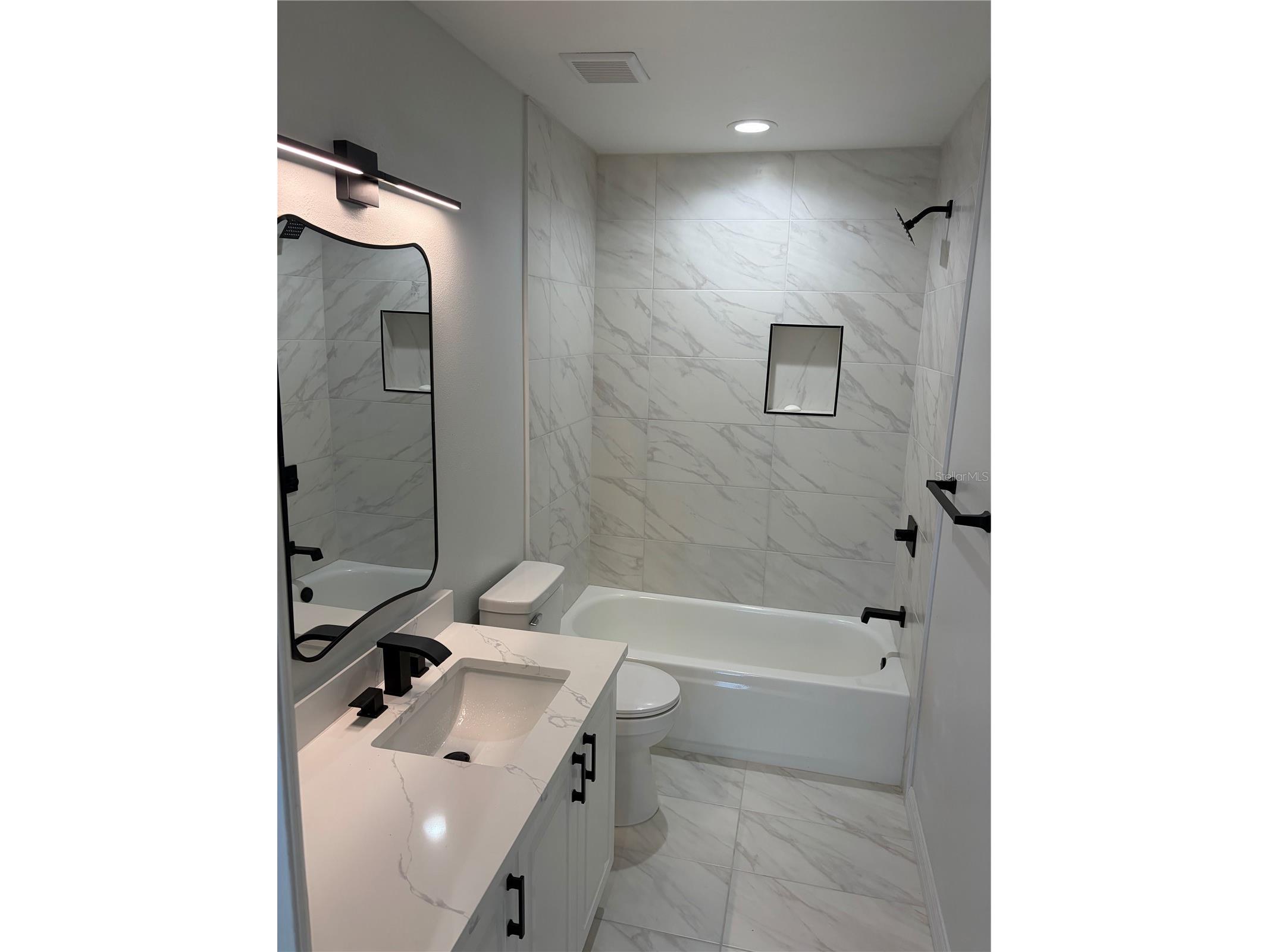 6928 43rd Court E Sarasota FL 34243 A4676085 image46