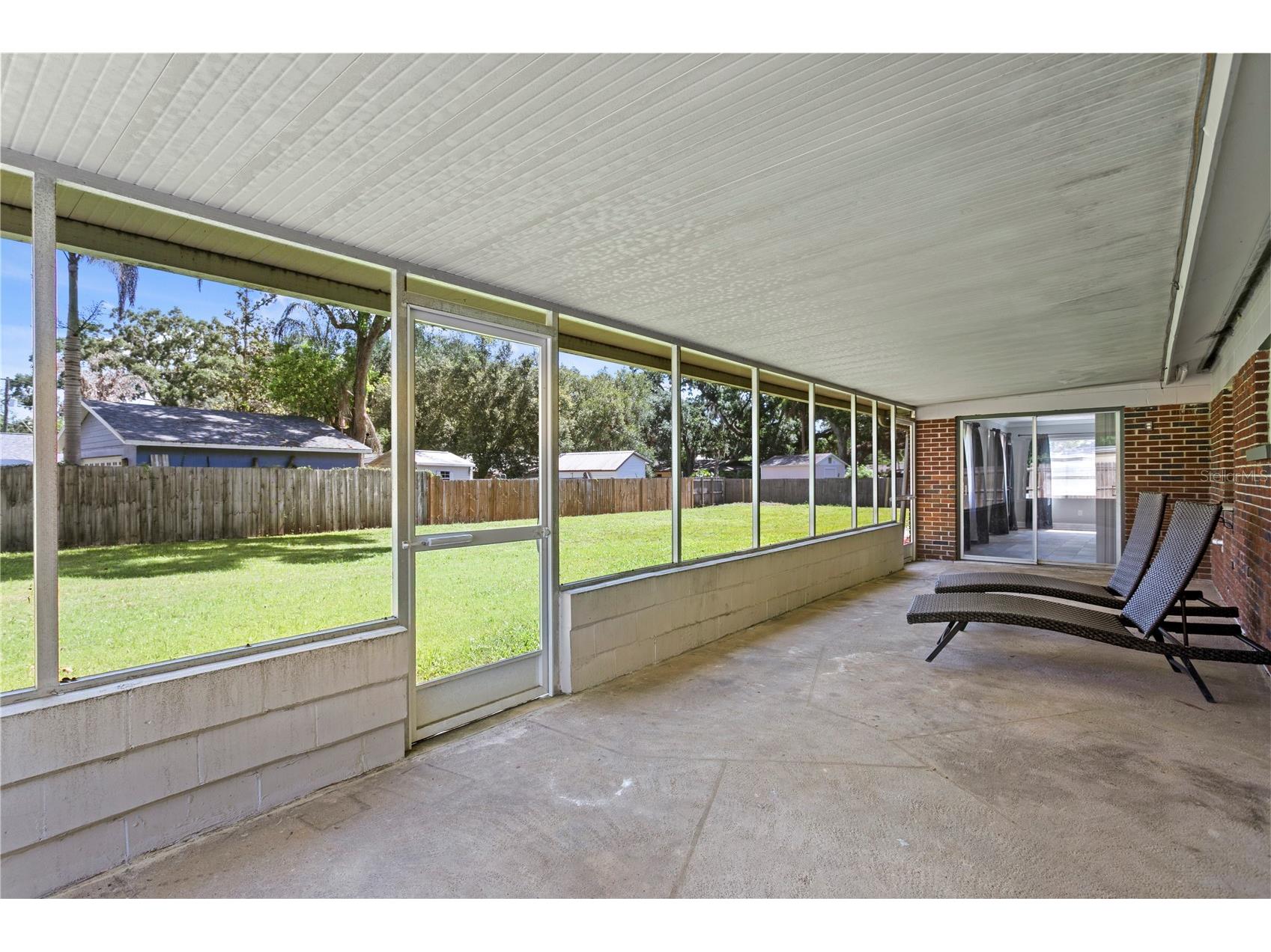 6928 Greenhill Place Tampa FL 33617 TB8523303 image29
