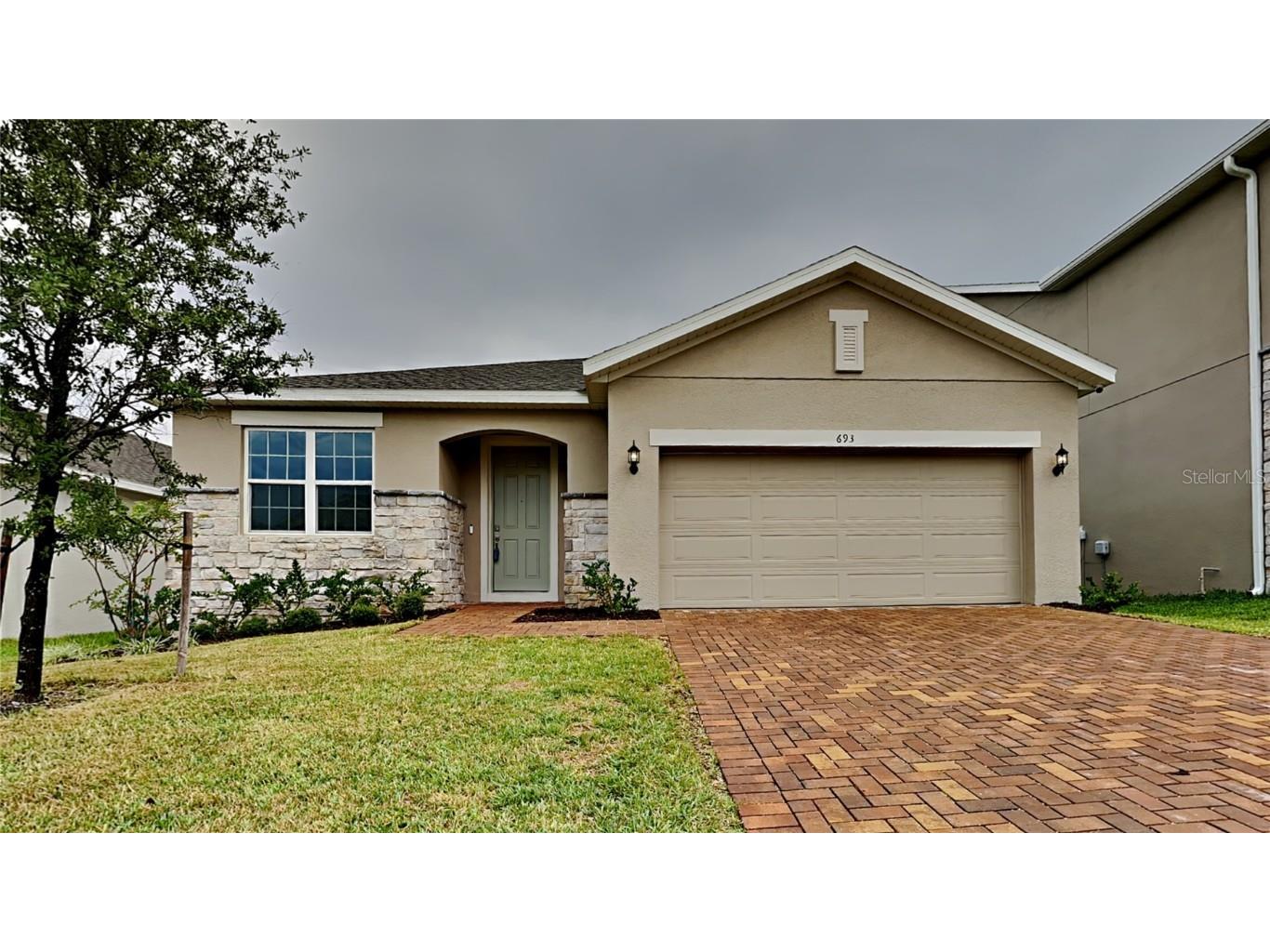 693 Blackstone Street Minneola FL 34715 T3471516 image1