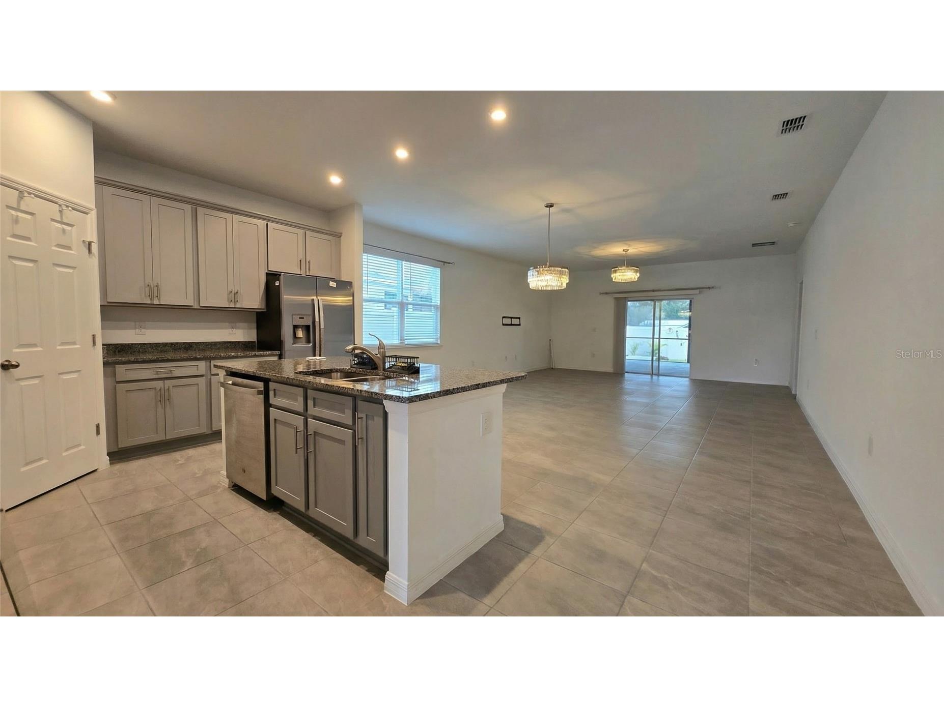 693 Crown Rose Drive Eagle Lake FL 33839 S5142913 image6