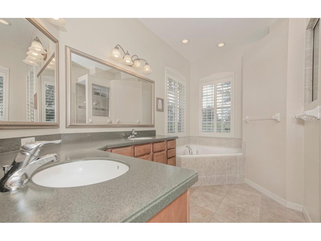 6930 69th Street E Palmetto FL 34221 A4699289 image34