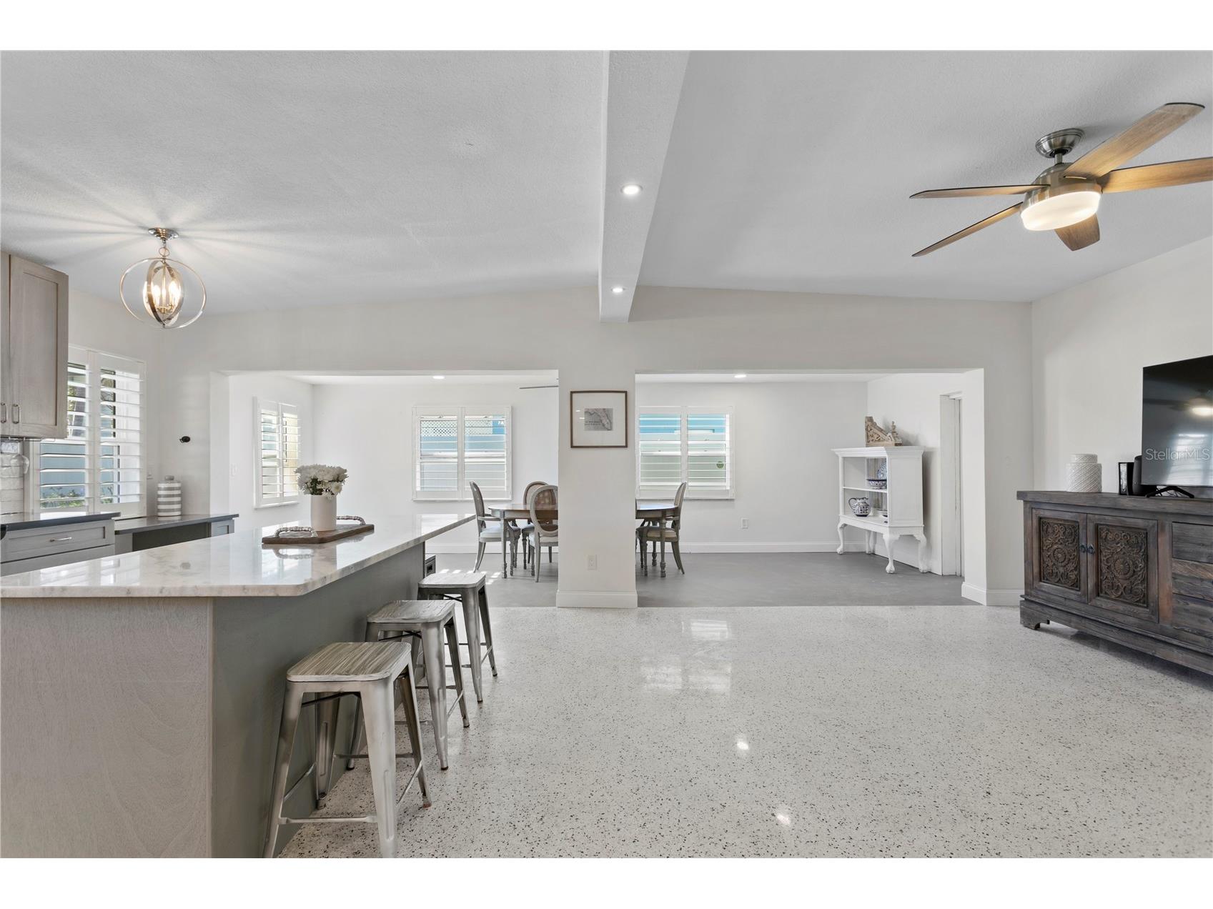 6931 Grande Vista Way S Saint Petersburg FL 33707 TB8493614 image9