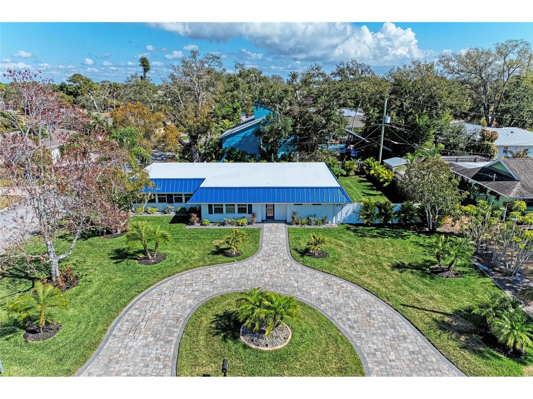 6931 Magellan Way Sarasota FL 34243 A4682871 image1