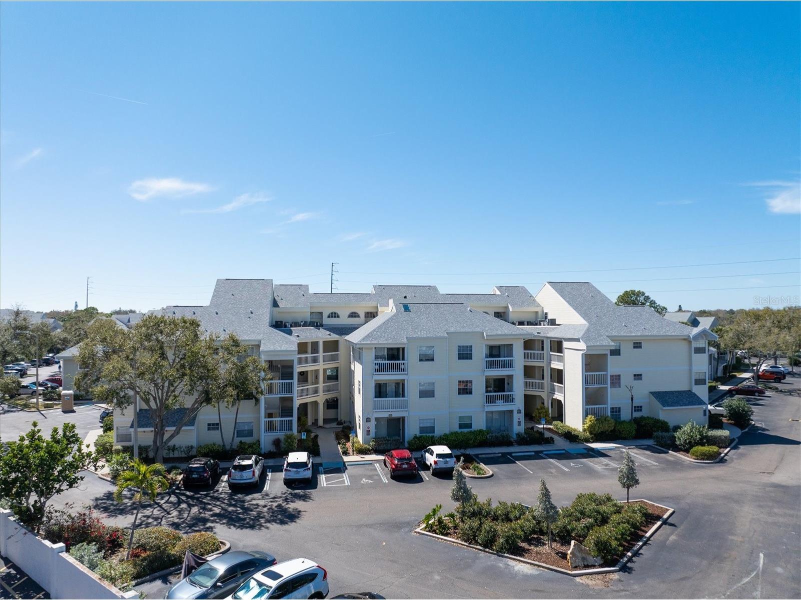 6931 Stones Throw Circle N #5302 Saint Petersburg FL 33710 TB8475800 image1