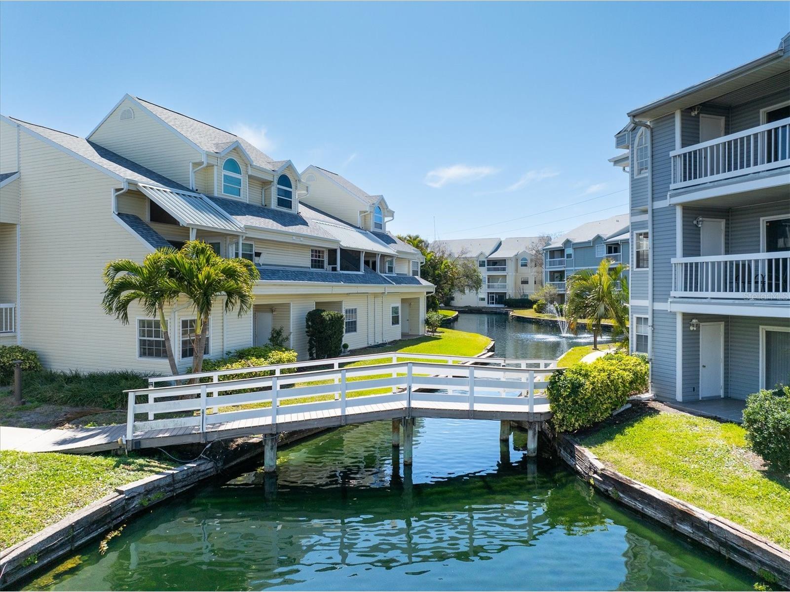 6931 Stones Throw Circle N #5302 Saint Petersburg FL 33710 TB8475800 image2