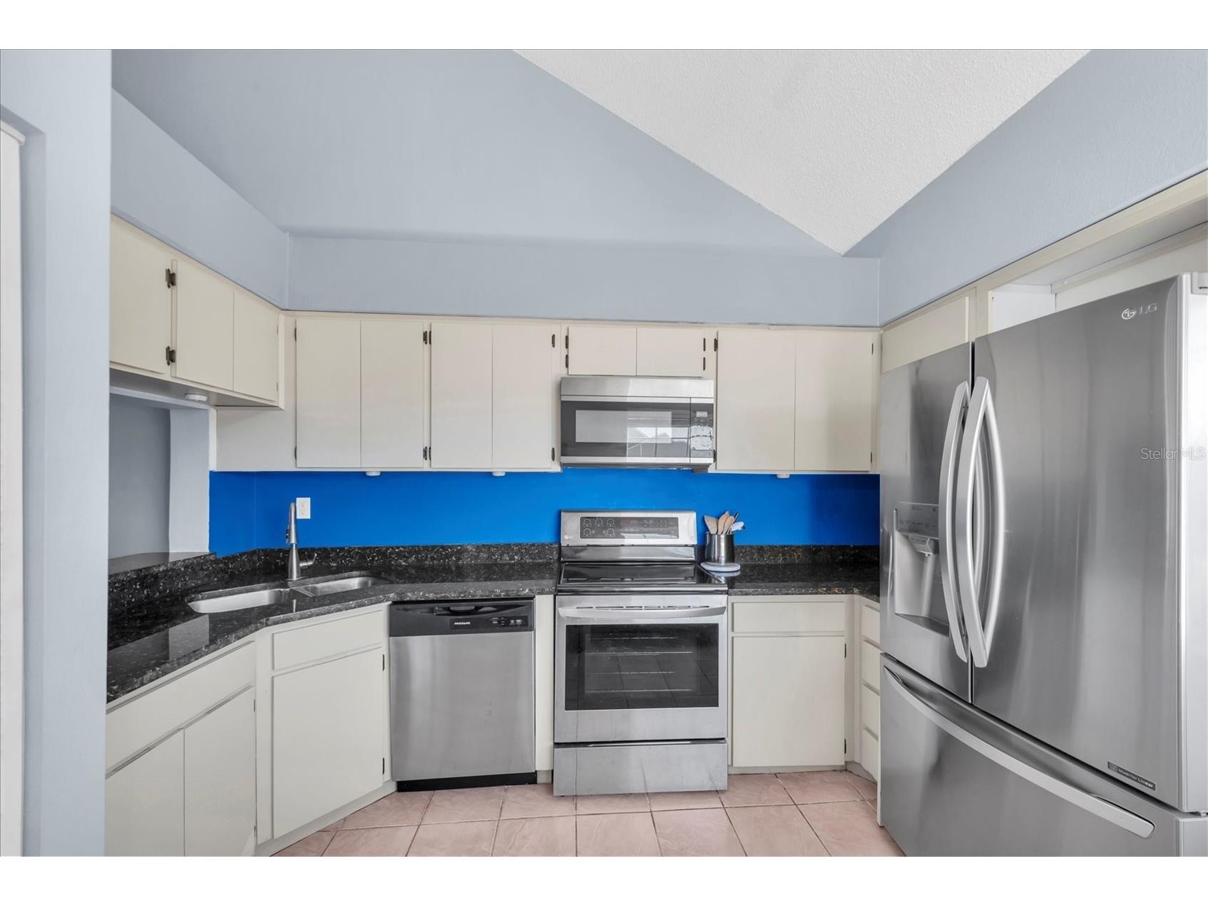 6931 Stones Throw Circle N #5302 Saint Petersburg FL 33710 TB8475800 image9