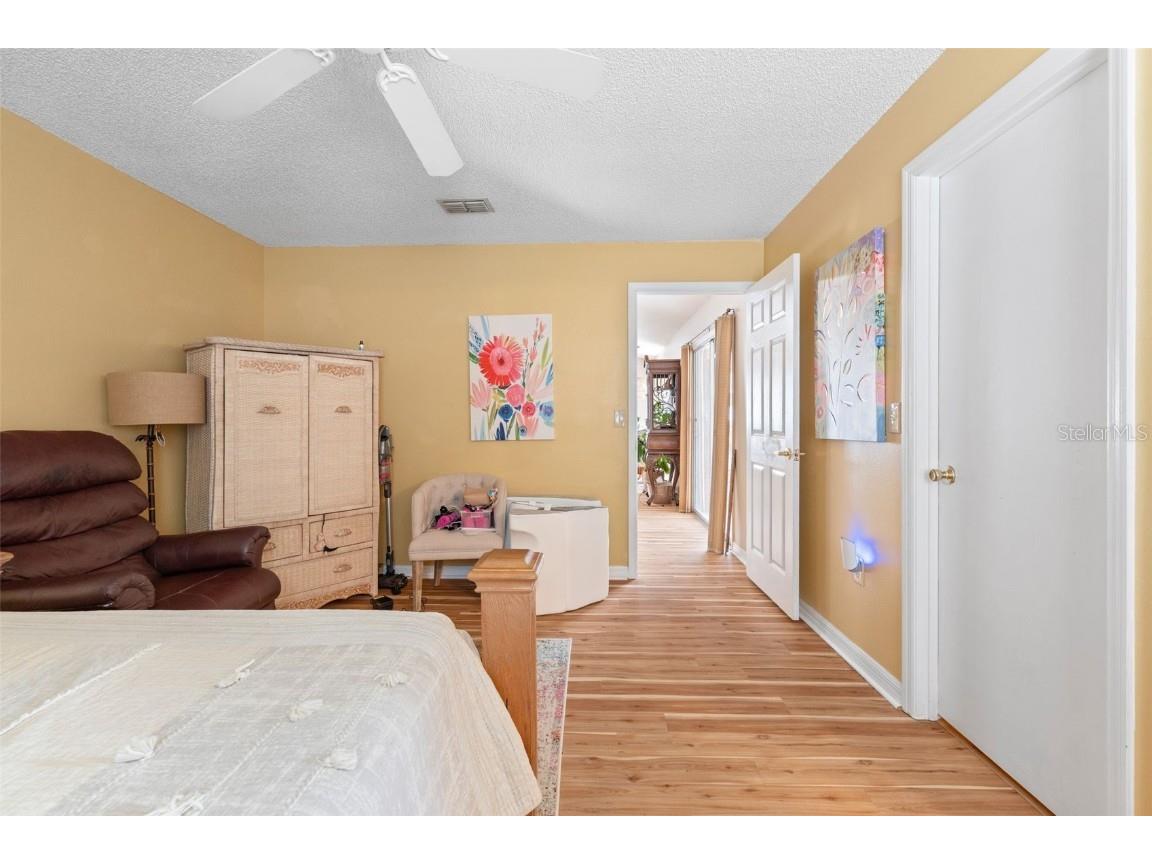 6932 43rd Court E Sarasota FL 34243 A4662581 image15