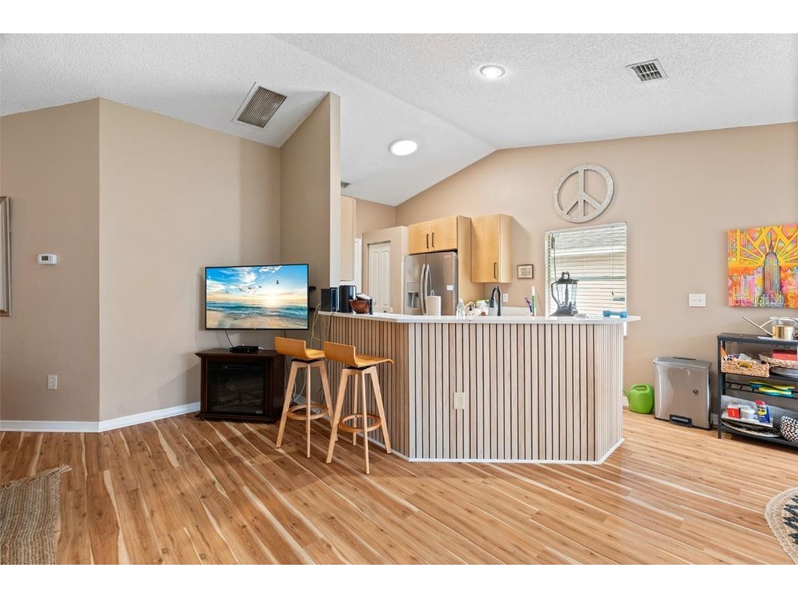 6932 43rd Court E Sarasota FL 34243 A4662581 image3