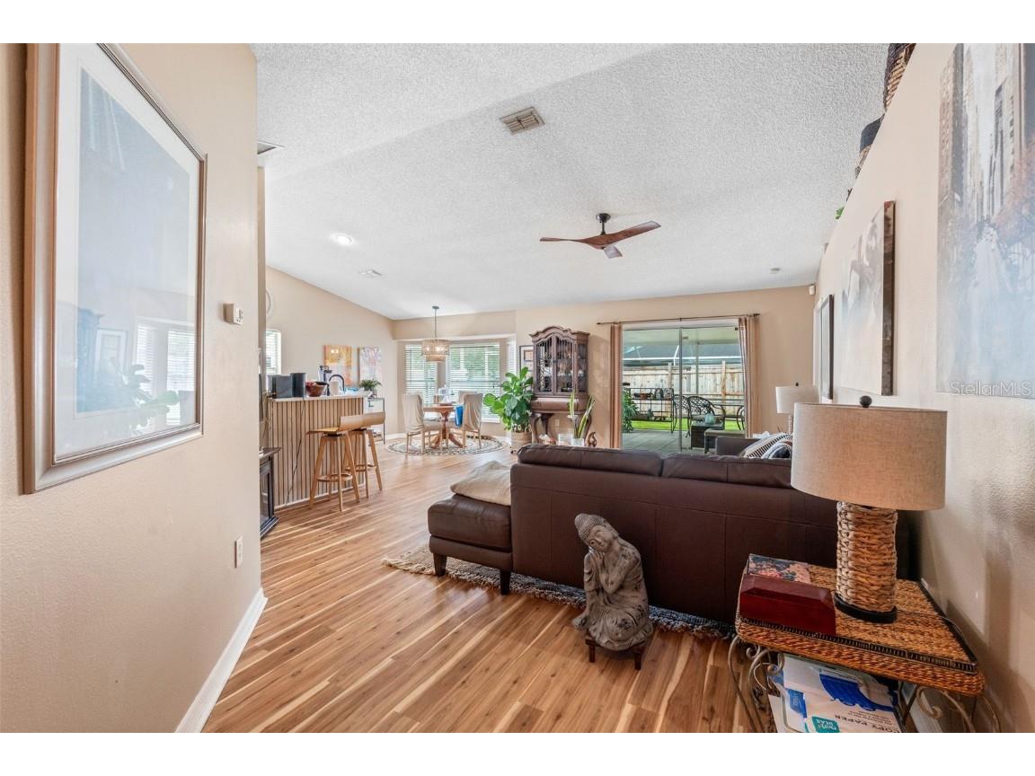 6932 43rd Court E Sarasota FL 34243 A4662581 image7