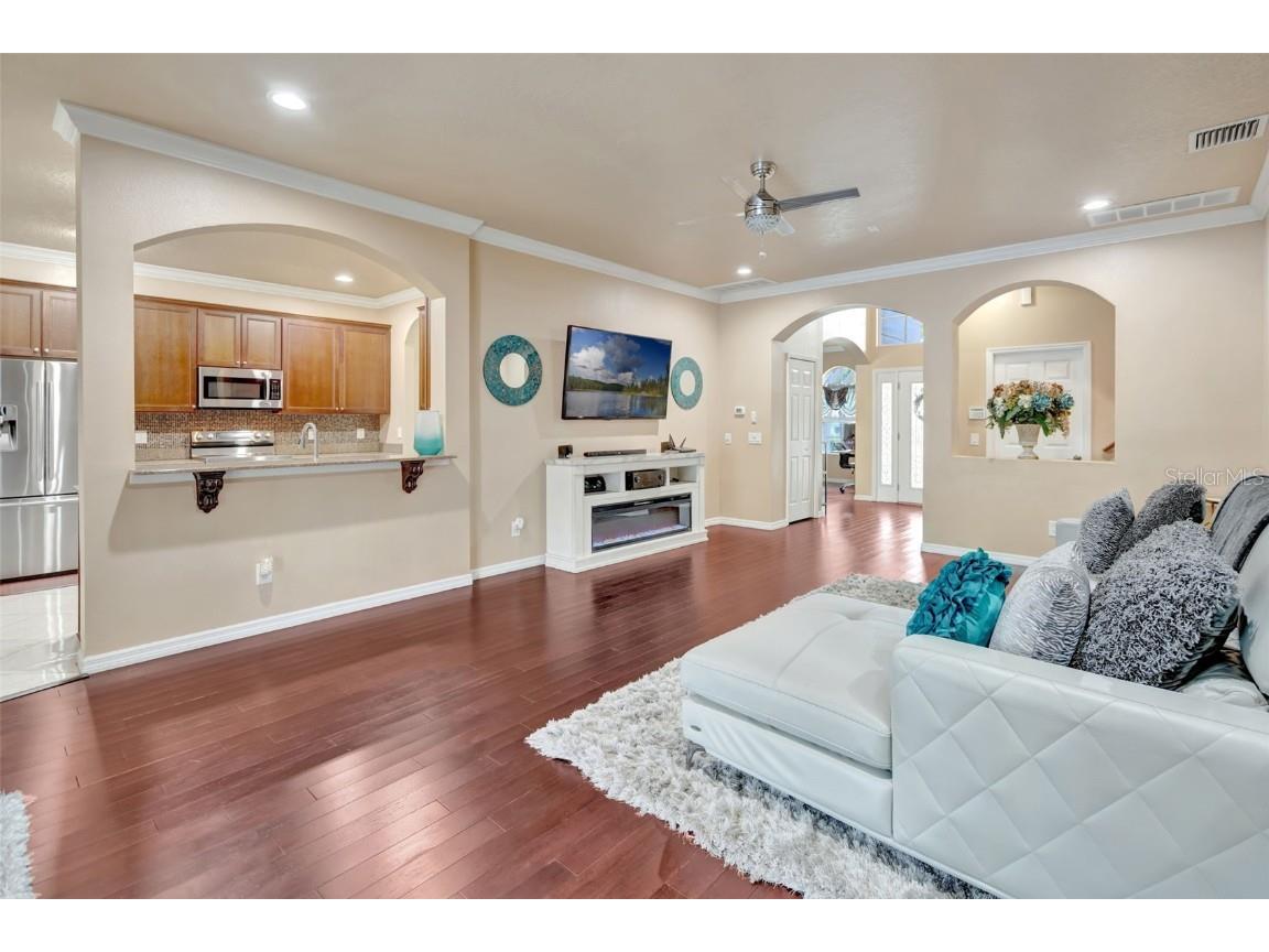 6932 Gray Catbird Loop Wesley Chapel FL 33545 S5128607 image4