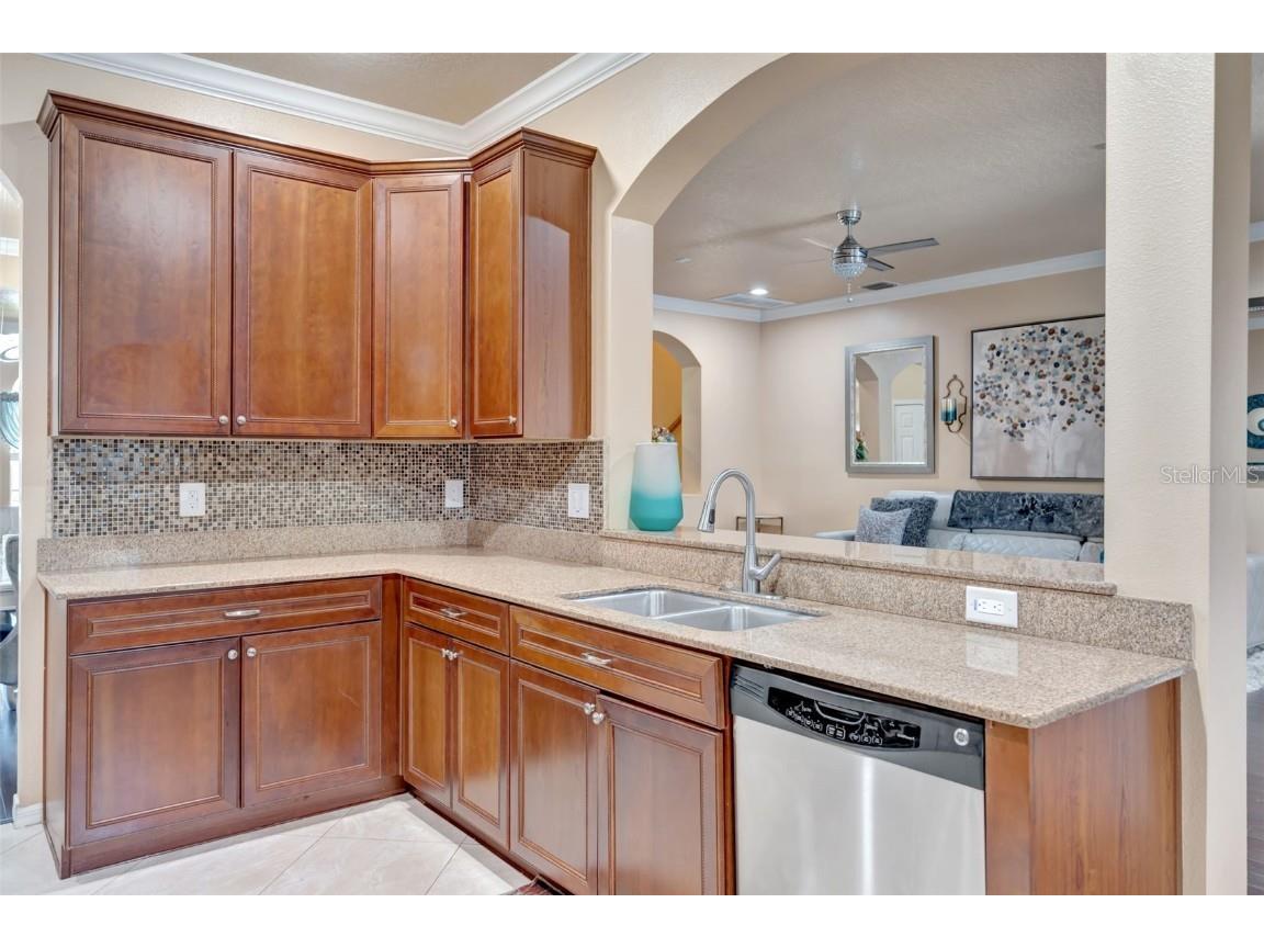 6932 Gray Catbird Loop Wesley Chapel FL 33545 S5128607 image8