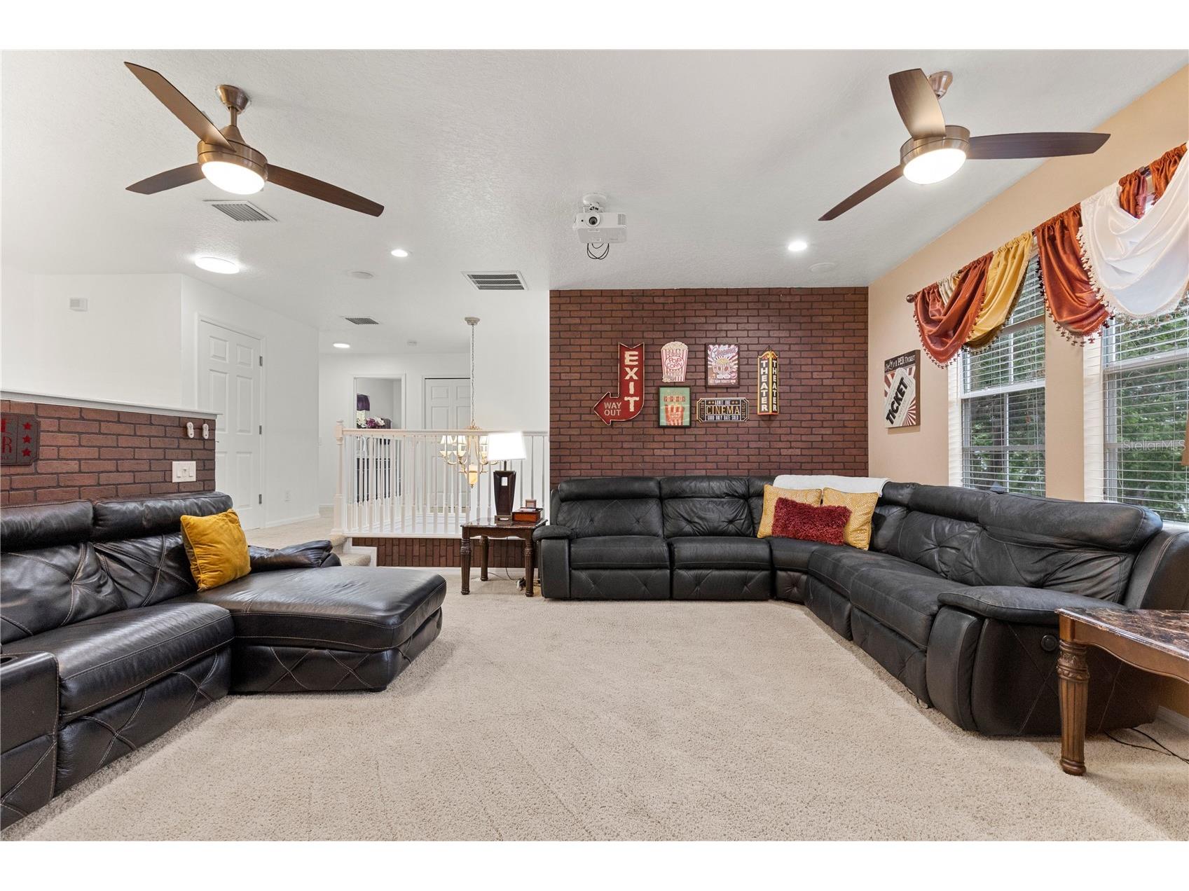 6932 Gray Catbird Loop Wesley Chapel FL 33545 TB8509336 image32