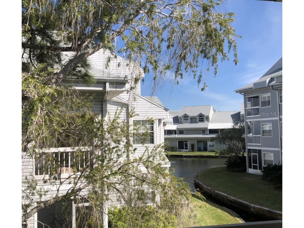 6932 Stones Throw Circle N #7204 Saint Petersburg FL 33710 TB8429216 image24