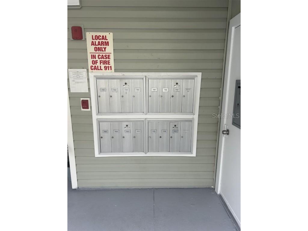 6932 Stones Throw Circle N #7204 Saint Petersburg FL 33710 TB8429216 image3