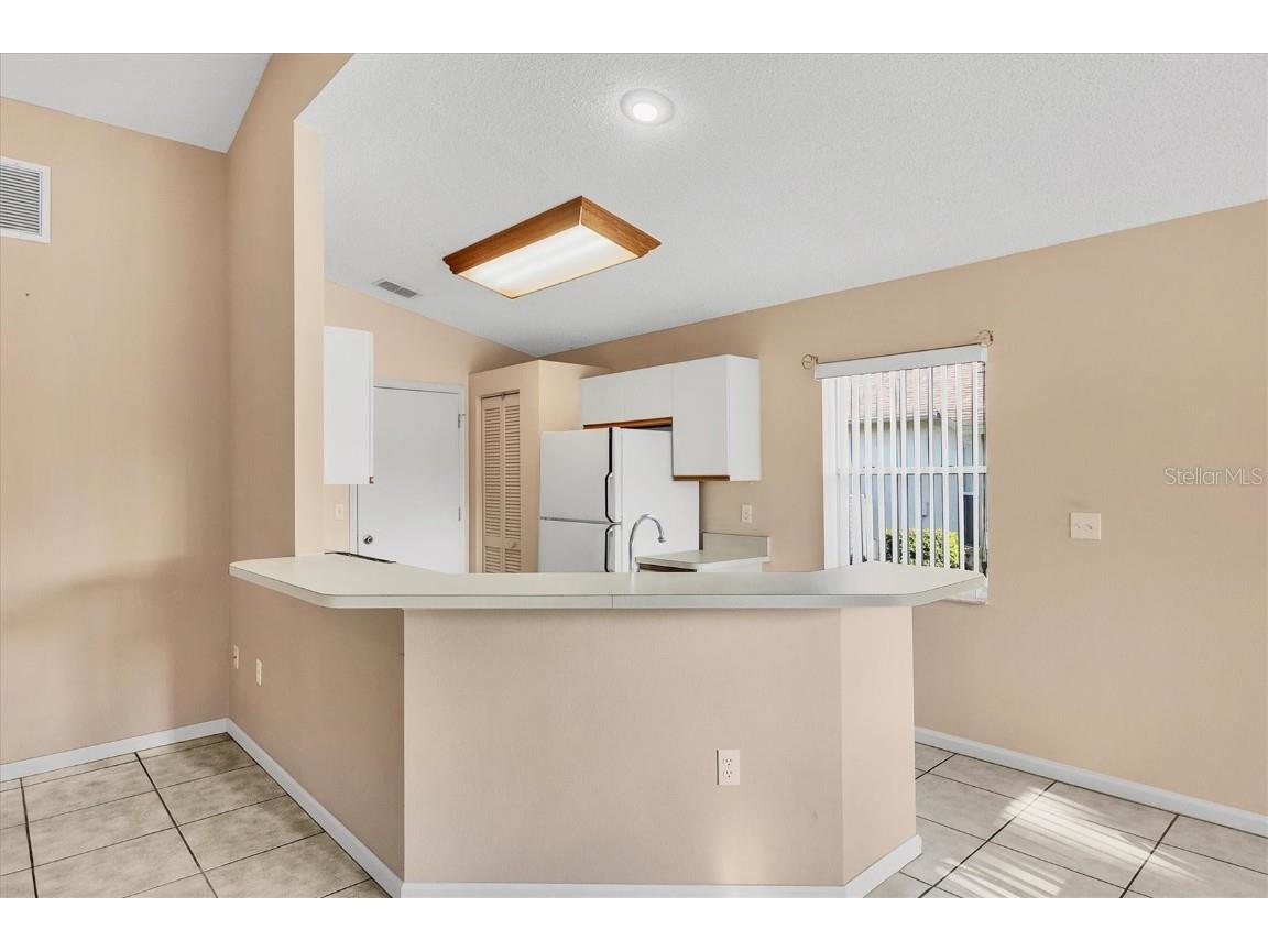 6933 43rd Court E Sarasota FL 34243 A4624349 image10