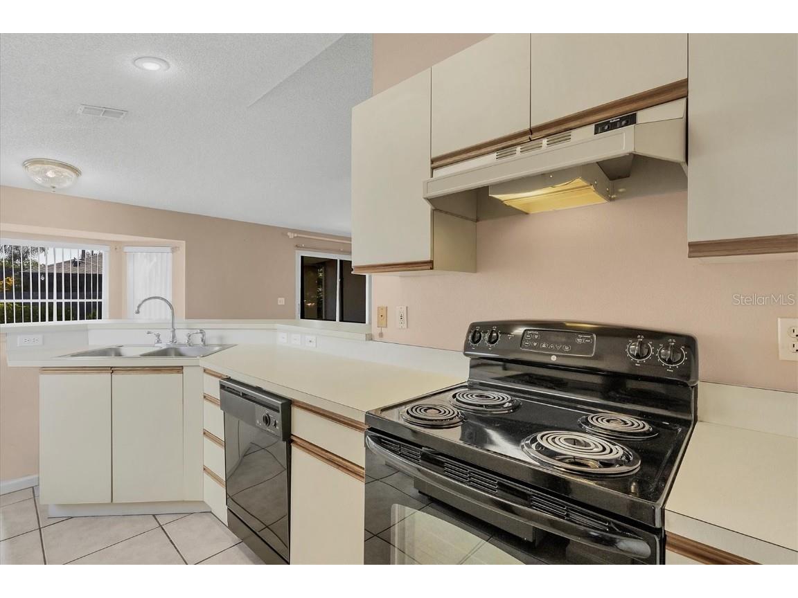 6933 43rd Court E Sarasota FL 34243 A4624349 image14