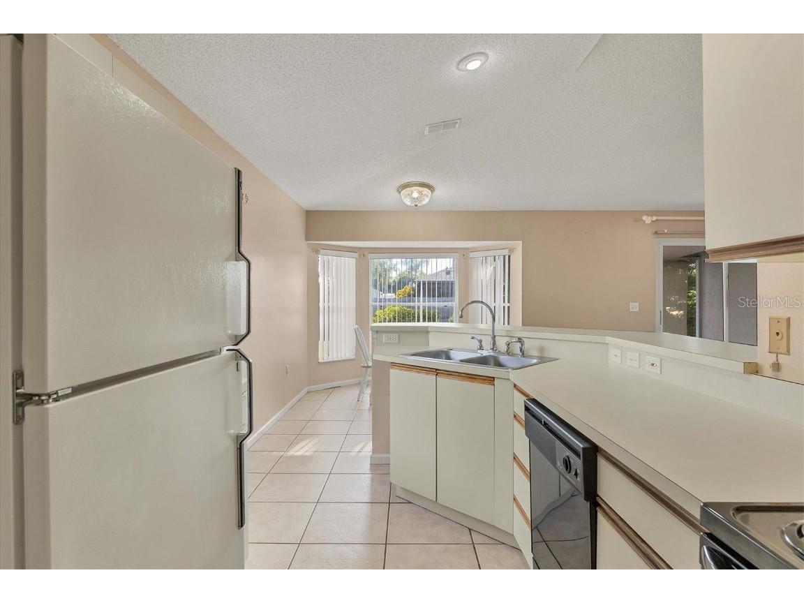 6933 43rd Court E Sarasota FL 34243 A4624349 image15