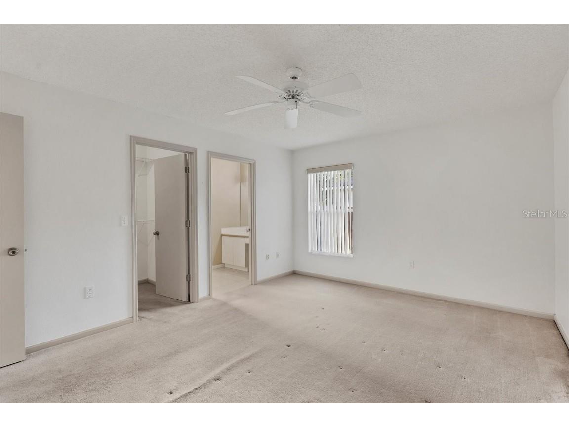 6933 43rd Court E Sarasota FL 34243 A4624349 image16