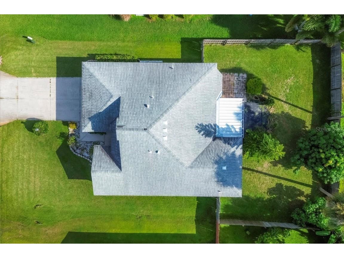 6933 43rd Court E Sarasota FL 34243 A4624349 image32