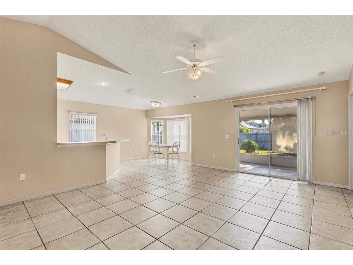 6933 43rd Court E Sarasota FL 34243 A4624349 image6