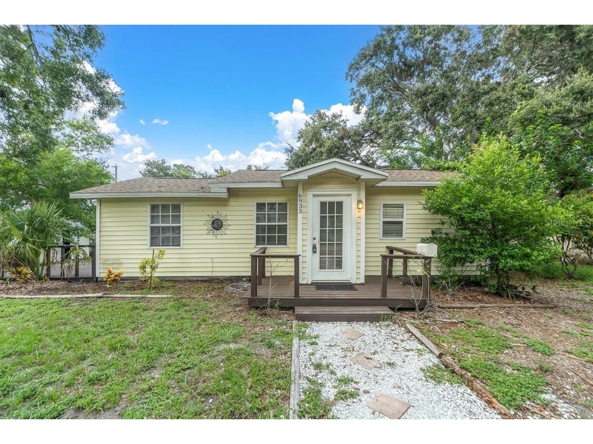 6933 Dartmouth Avenue N Saint Petersburg FL 33710 TB8303499 image1