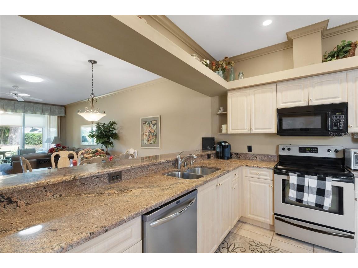 6935 Stoneywalk Court Bradenton FL 34203 A4671405 image8