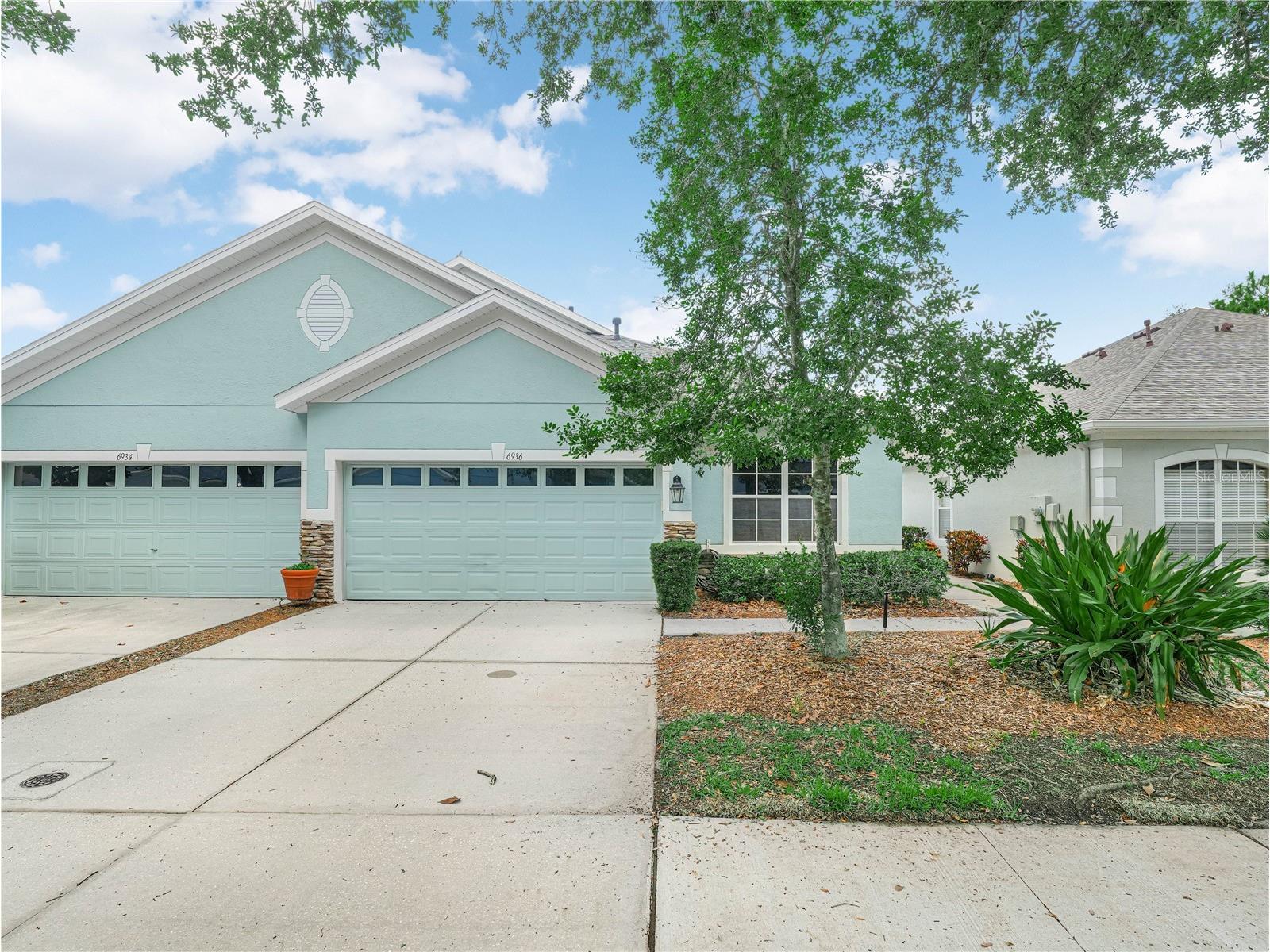 6936 Surrey Oak Drive Apollo Beach FL 33572 L4962317 image1