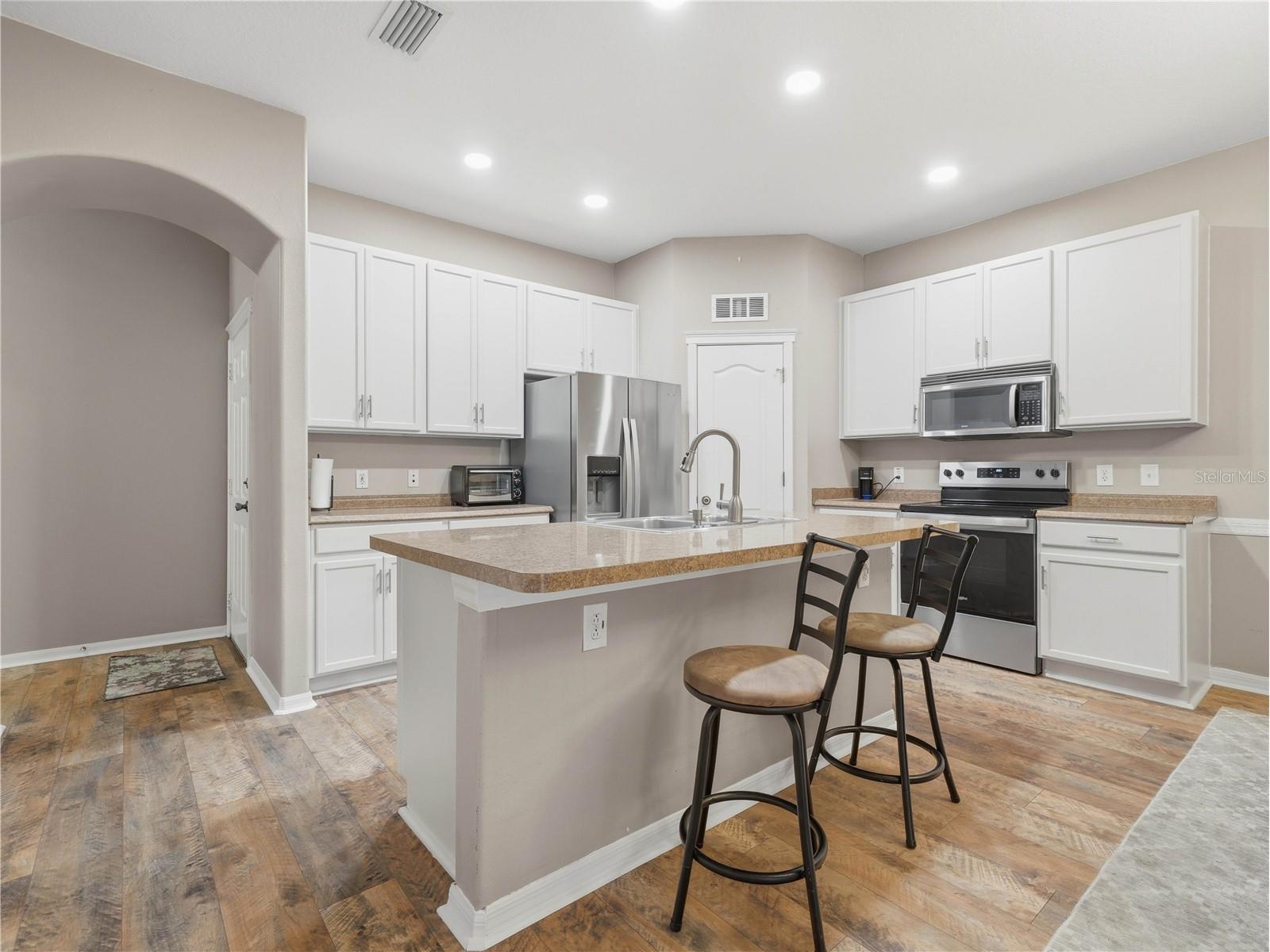 6936 Surrey Oak Drive Apollo Beach FL 33572 L4962317 image6