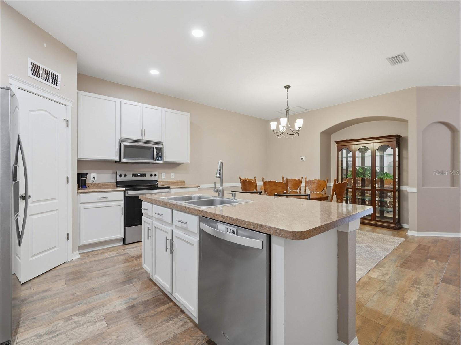 6936 Surrey Oak Drive Apollo Beach FL 33572 L4962317 image9