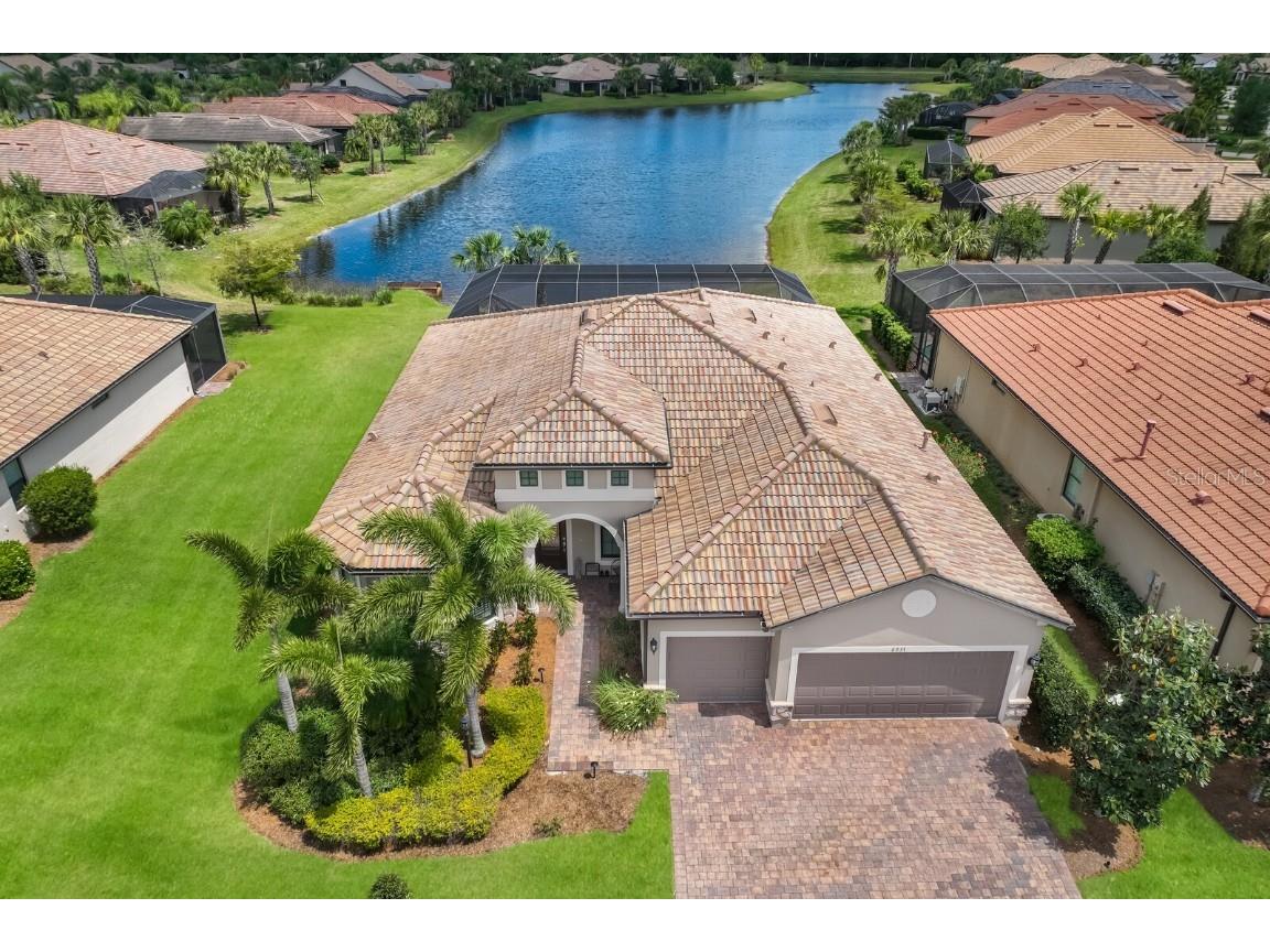 6937 Chester Trail Lakewood Ranch FL 34202 A4566042 image1