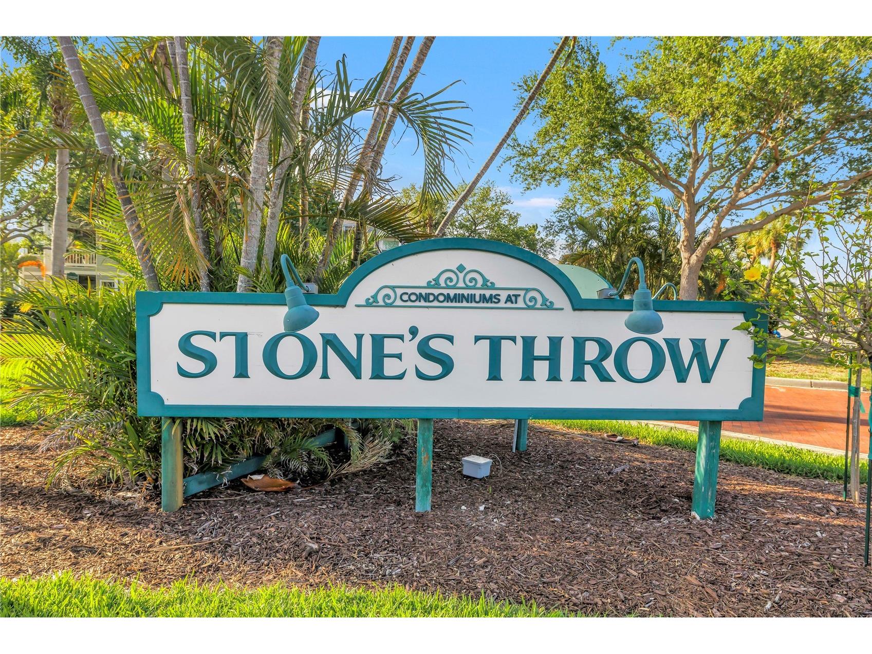 6939 Stones Throw Circle N #6206 Saint Petersburg FL 33710 TB8494018 image1