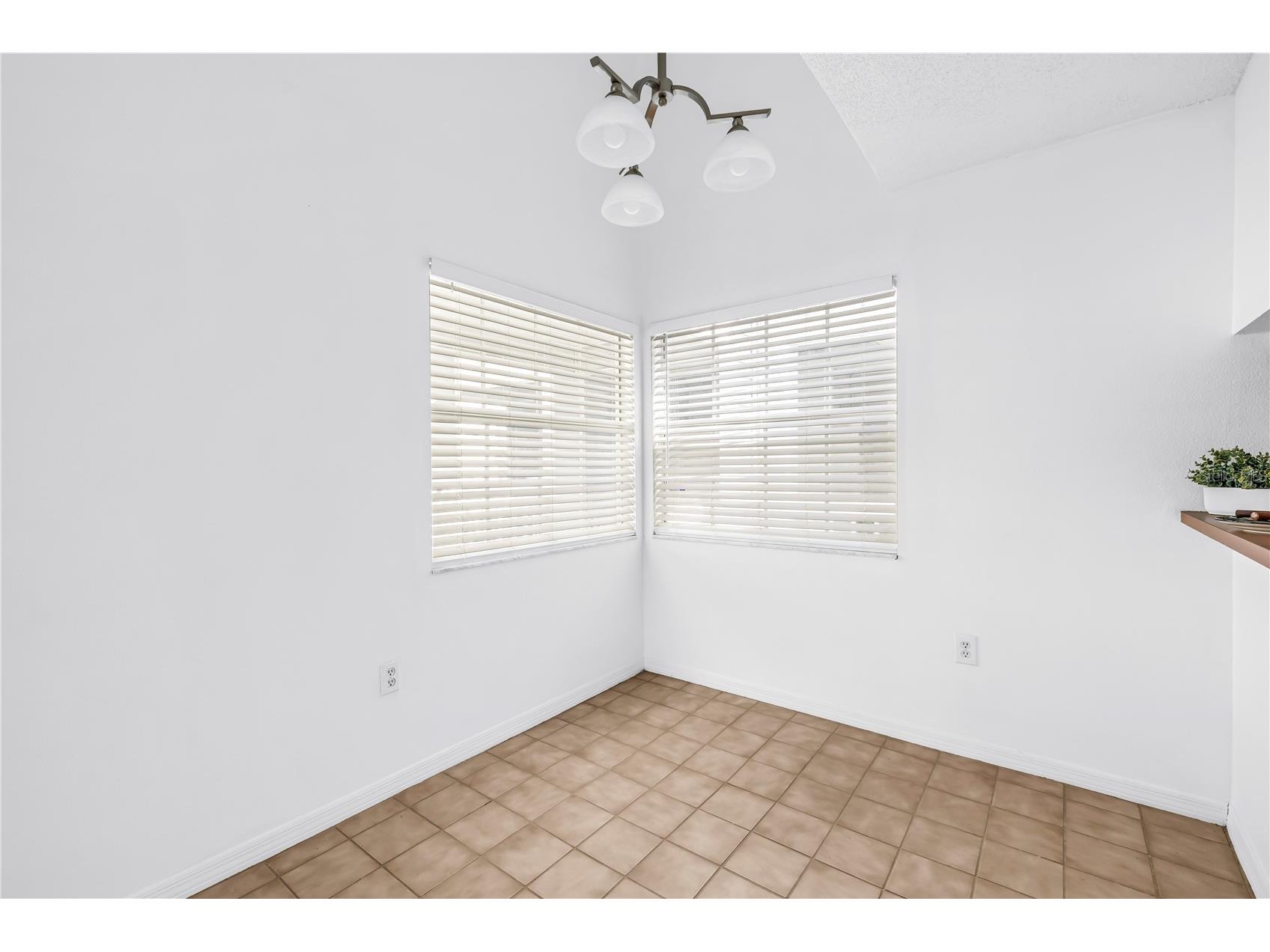 6939 Stones Throw Circle N #6206 Saint Petersburg FL 33710 TB8494018 image12