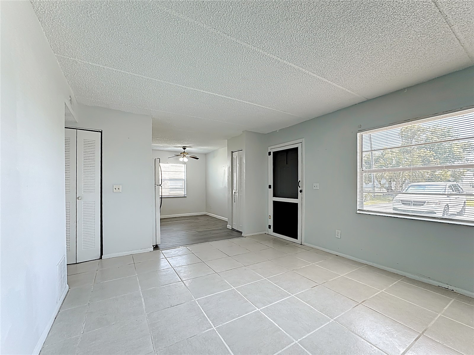 694 Michigan Court #4 Saint Cloud FL 34769 O6376387 image1
