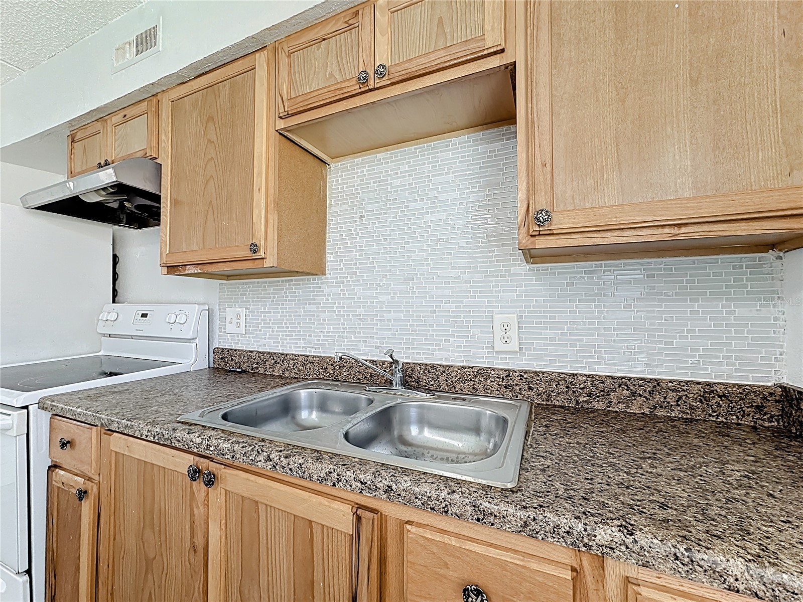 694 Michigan Court #4 Saint Cloud FL 34769 O6376387 image8