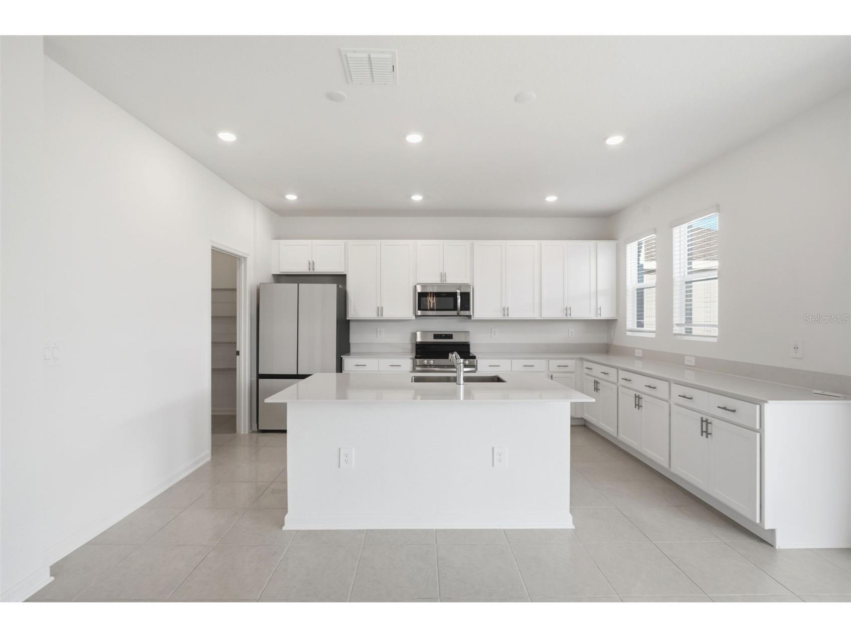 694 Peroni Avenue Debary FL 32713 V4947758 image11