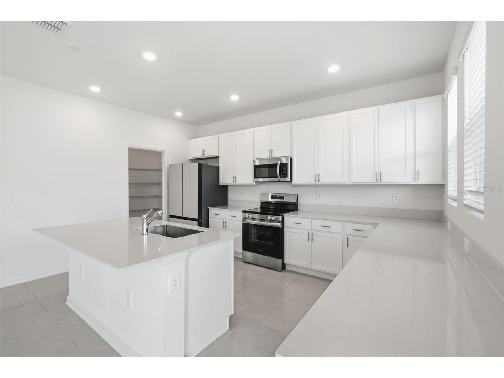 694 Peroni Avenue Debary FL 32713 V4947758 image12